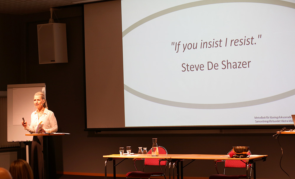 If you insist I resist - citat av Steve De Shazer